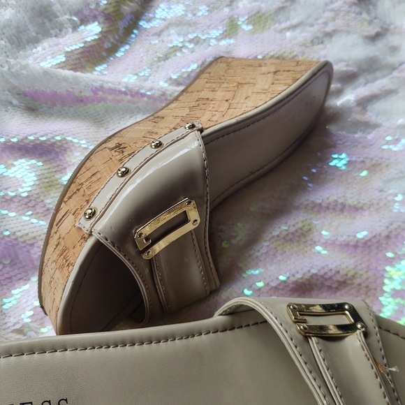 Women's Guess Sandals size 10. - Picture 3 of 15